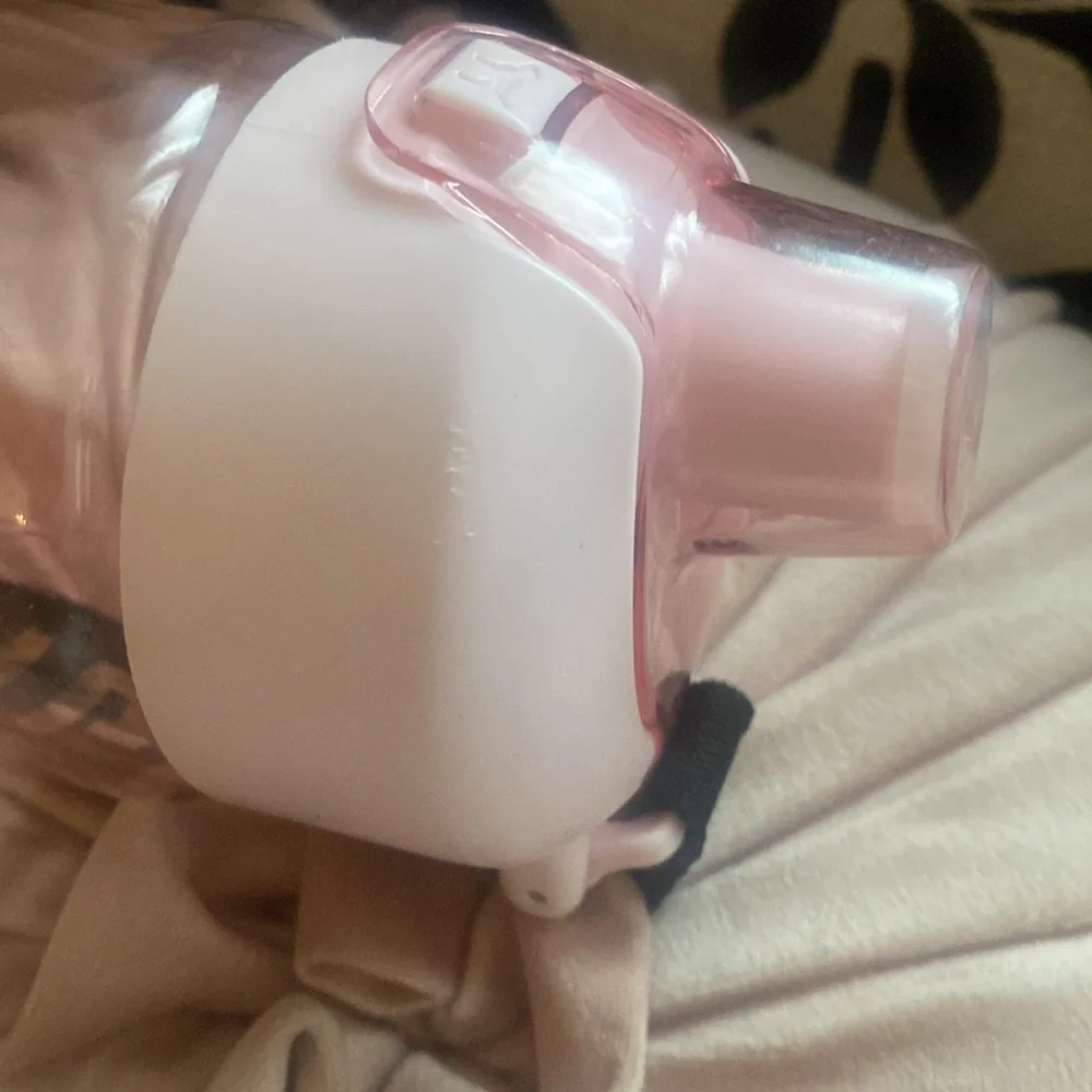 🎀 Victoria’s Secret PINK Logo Collegiate 32 Oz Water Bottle - Picture 3 of 4